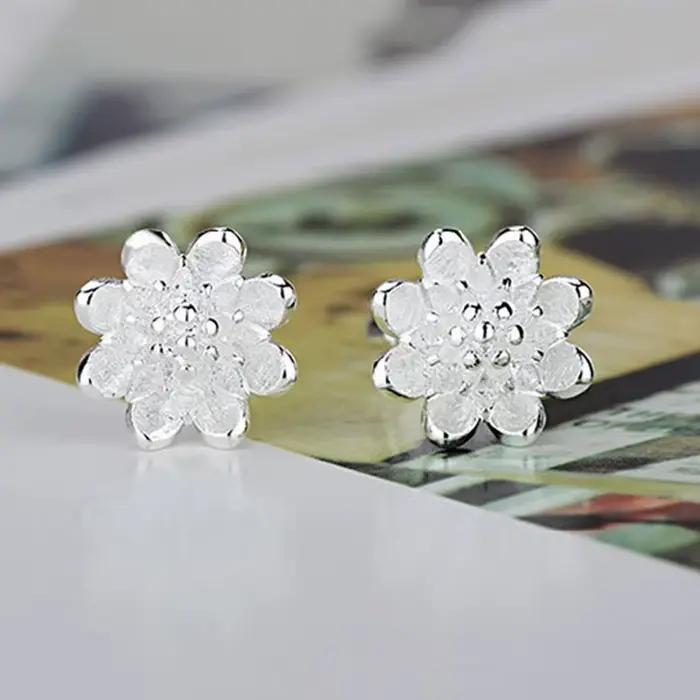 Bijoux en gros, élégants et tendance pour femme, cadeau de mariage, petites boucles d'oreilles en argent sterling 925 en forme de lotus frais, Ys294