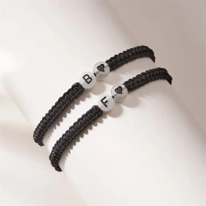 Bracelet Initial Cœur Personnalisé Tressé en Coton pour Amoureux et Amis Occasions Spéciales
