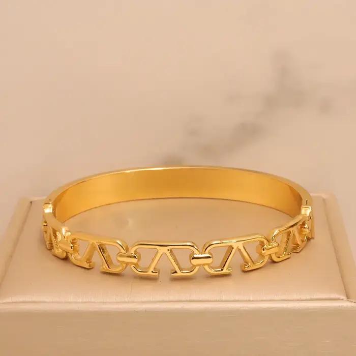 Bracelet élégant en or plaqué acier inoxydable design nid d'abeille bijou de mode pour femmes bureau carrière occasions spéciales