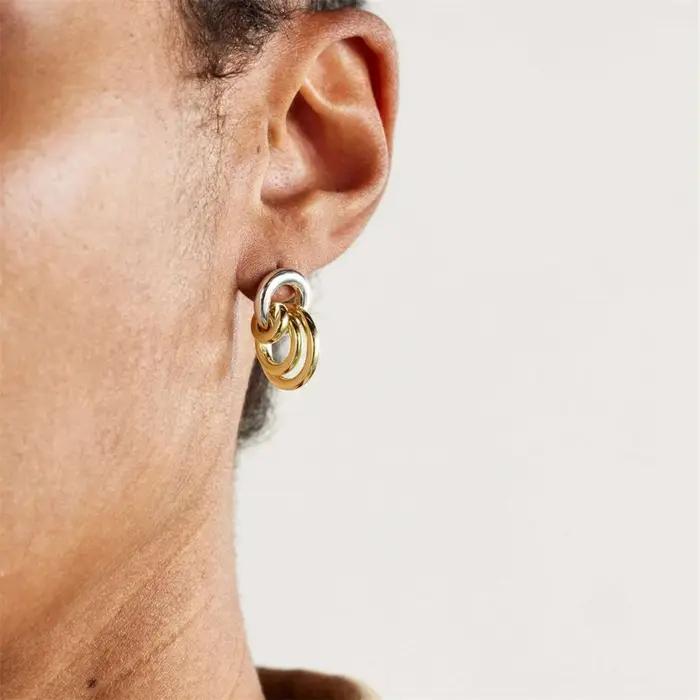 Boucles d'oreilles triple anneau dorées avec matériau en acier inoxydable plaqué avec rétention de couleur 18 carats