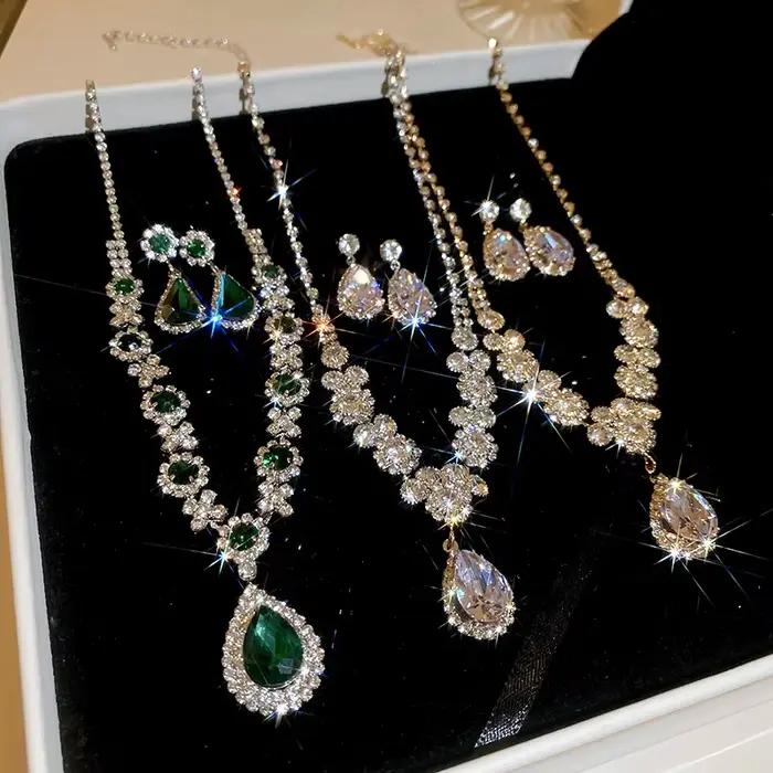 Ensemble de bijoux de mariée en strass incrusté de gouttes d'eau, collier/boucles d'oreilles légers de luxe pour femmes occasions spéciales