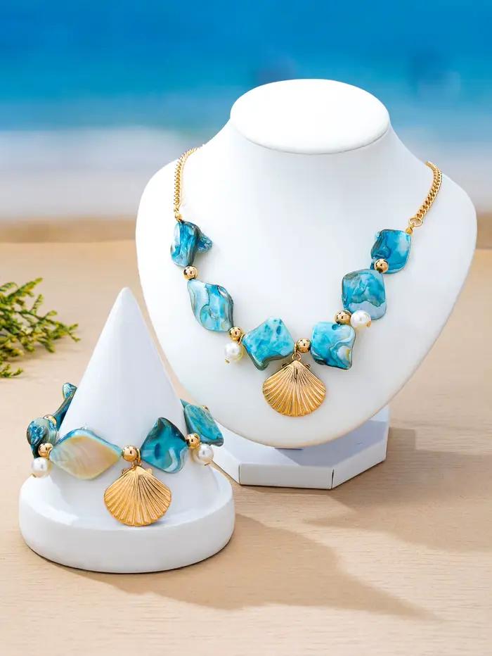 Ensemble de bijoux en perles de résine bleues effet patiné pour femme, collier et bracelet avec pendentif en perle coquillage dorée, ensemble complet d'accessoires de style bohème pour l'été et la pla