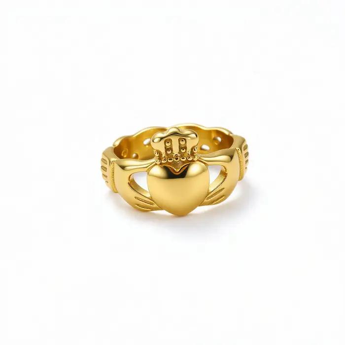 Bague Claddagh irlandaise en acier inoxydable plaqué or 18 carats pour femmes occassions spéciales symbole d'amour loyauté et fidélité