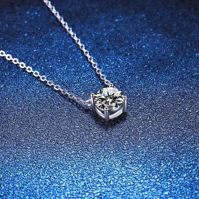 Collier en argent Sterling 925 avec pendentif en Moissanite véritable, classique pour femmes, accessoires de bijoux de mariage exquis, cadeaux à la mode