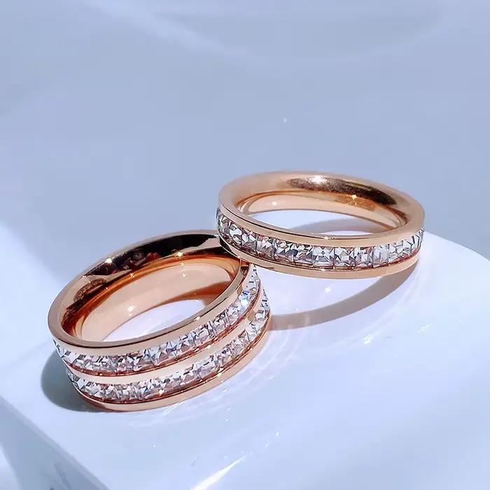 Bague de Luxe en Acier Inoxydable Or Rose Double Rangée Zircon Fiançailles Mariage Bijou Femme Occasions Spéciales