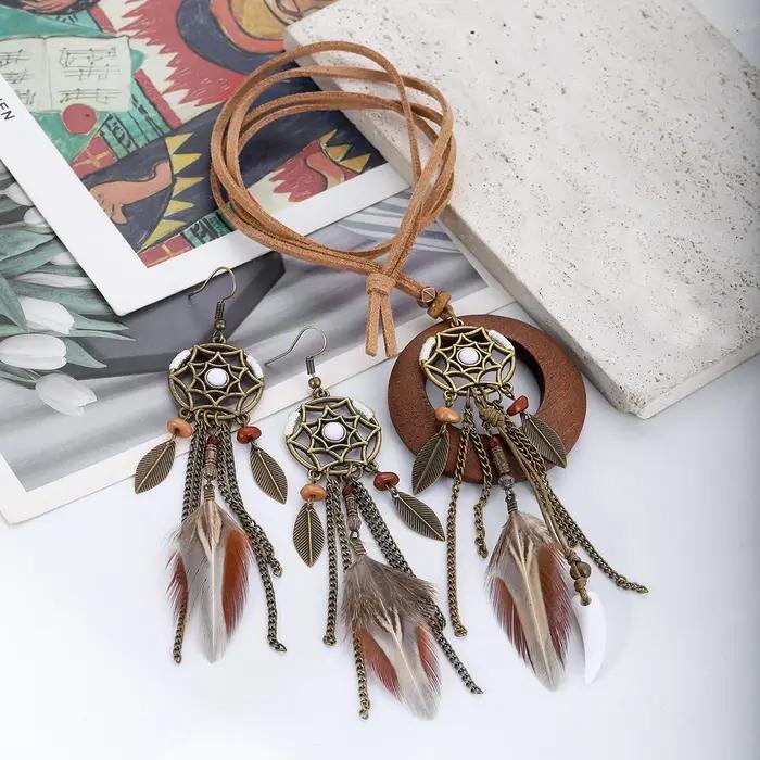 Ensemble de boucles d'oreilles en plumes pour femmes