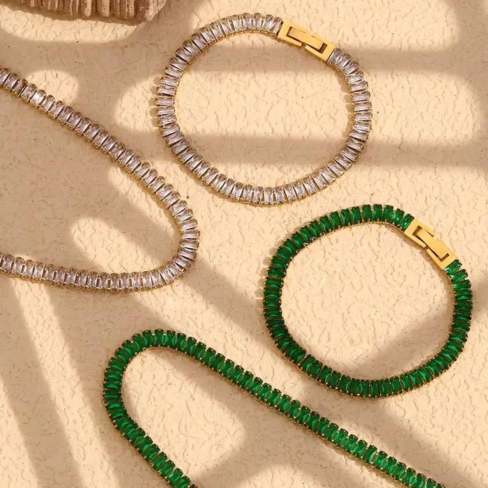 Ensemble de bijoux E.B.belle en acier inoxydable sertis de zircone cubique pour femmes occasions spéciales partys soirées noël cadeaux