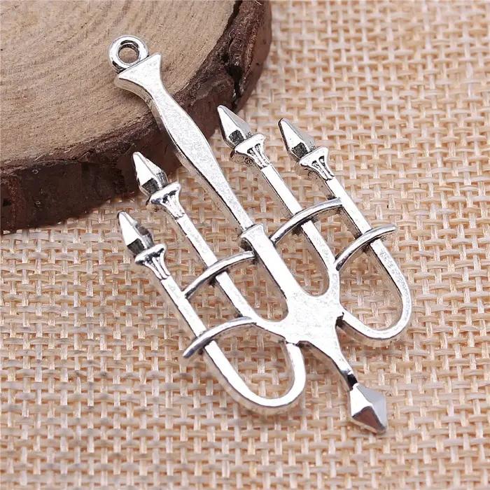 WYSIWYG 2 pièces 50x27mm 2 couleurs rétro médiéval chandelier pendentif à breloques pour bijoux à bricoler soi-même