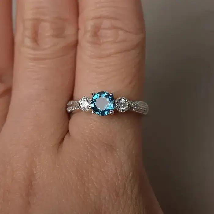Bague en argent sterling 925 sertie de zirconium blanc élégante pour mariage et occasions spéciales