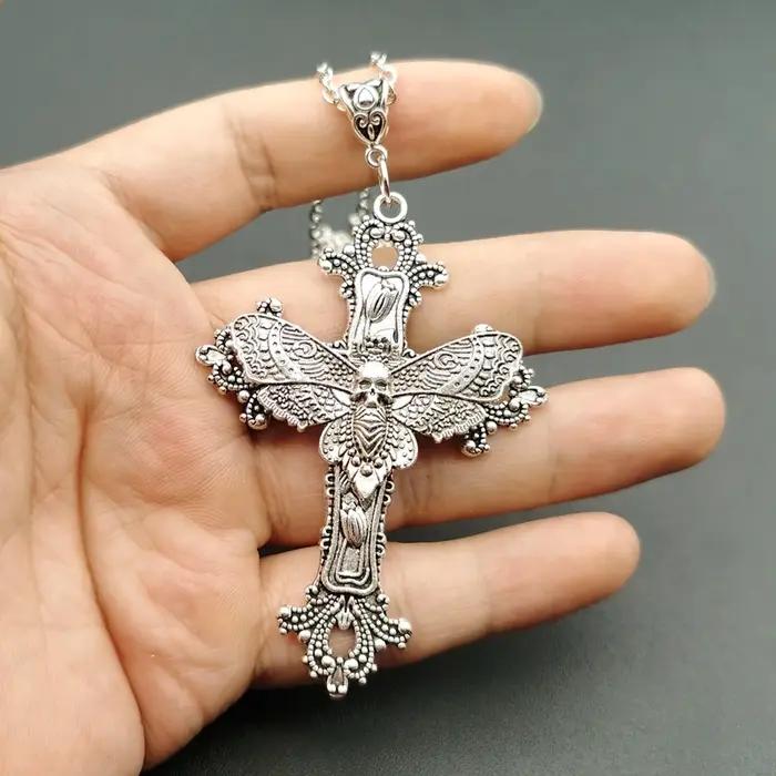 Grand collier croix chauve-souris pendentif filigrane florale style gothique vintage victorien super cadeau pour son amulette de protection
