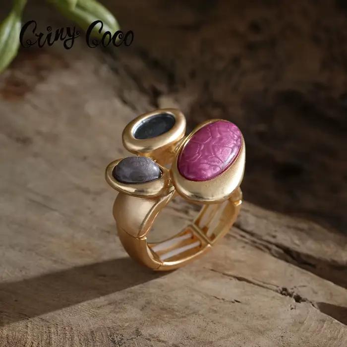 Bague en résine Cring Coco ajustable en alliage de zinc doré pour femmes styles géométriques et modernes occasions spéciales et quotidiennes