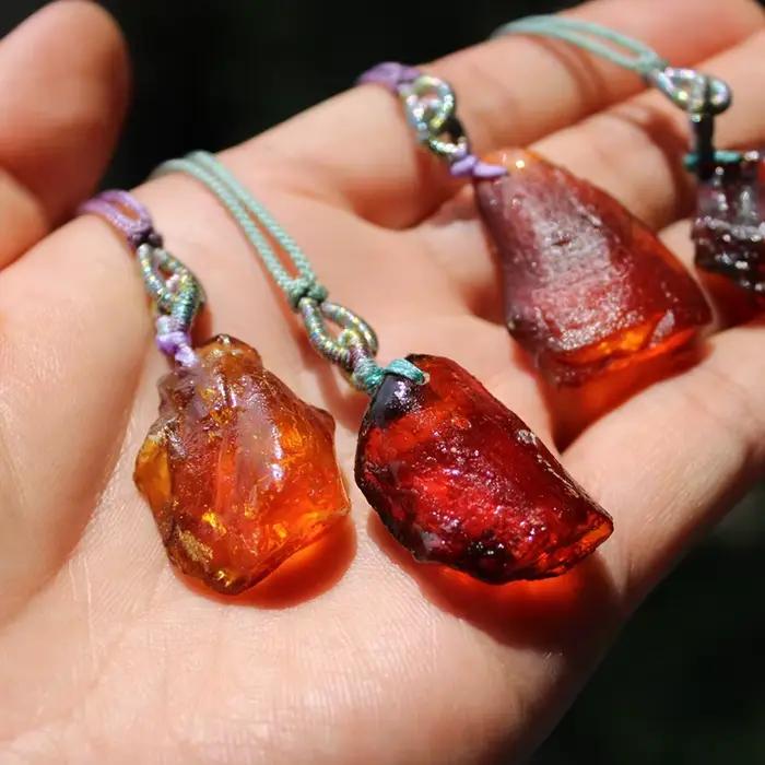 Unité une pièce naturel ambre brut cristal pierres précieuses collier pendentif pour bijoux cadeau