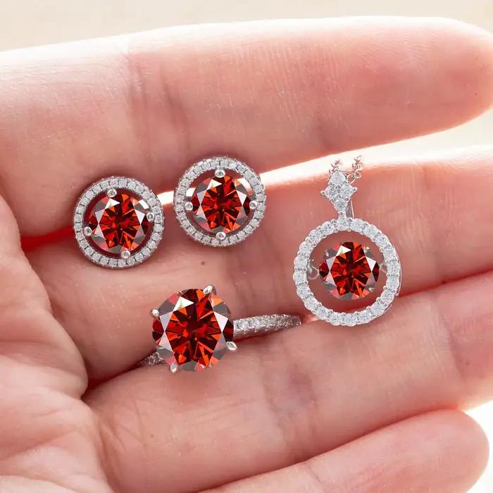 Parure de bijoux en diamant de laboratoire et moissanite Solitaire pour femme élégante, en argent sterling 925, comprenant boucles d'oreilles, bague, pendentif et collier, cadeau de joaillerie fine