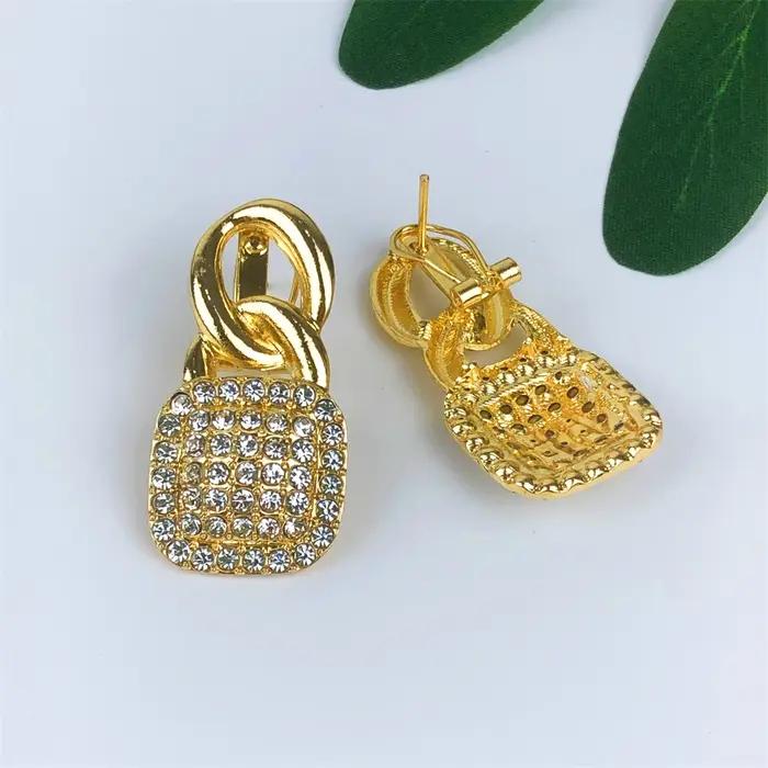Ensemble de bijoux vintage pour femme style classique fleuri 18K plaqué or bijoux de fête occasions spéciales anniversaire mariage engagement