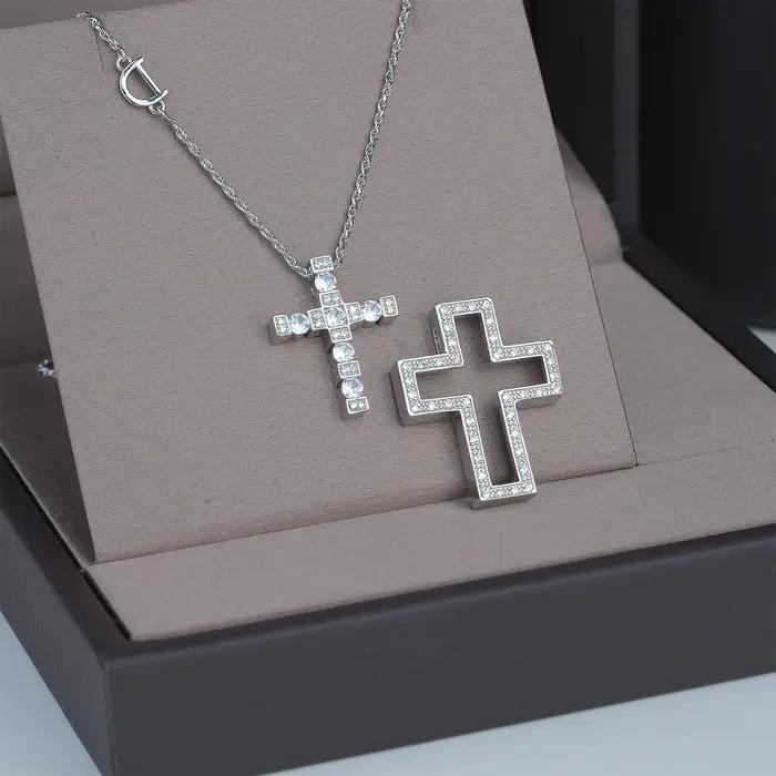 Collier croix, 23mm*28mm