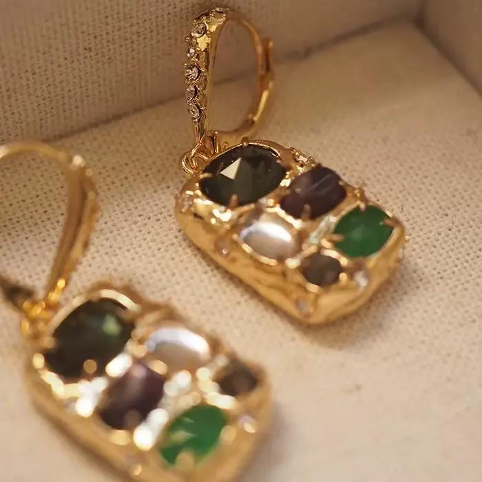 Boucles d'oreilles fines originales Alexis B Buckle avec logo AB, plaqué or 18 carats, améthyste/émeraude/agate, pendantes, luxe, cadeaux pour femmes, bijoux
