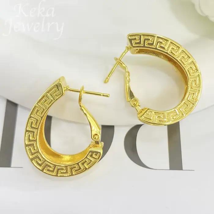 Ensemble de bijoux doré 18K pour femme, collier de mariage italien de luxe, pendentif et boucles d'oreilles pour occasions spéciales