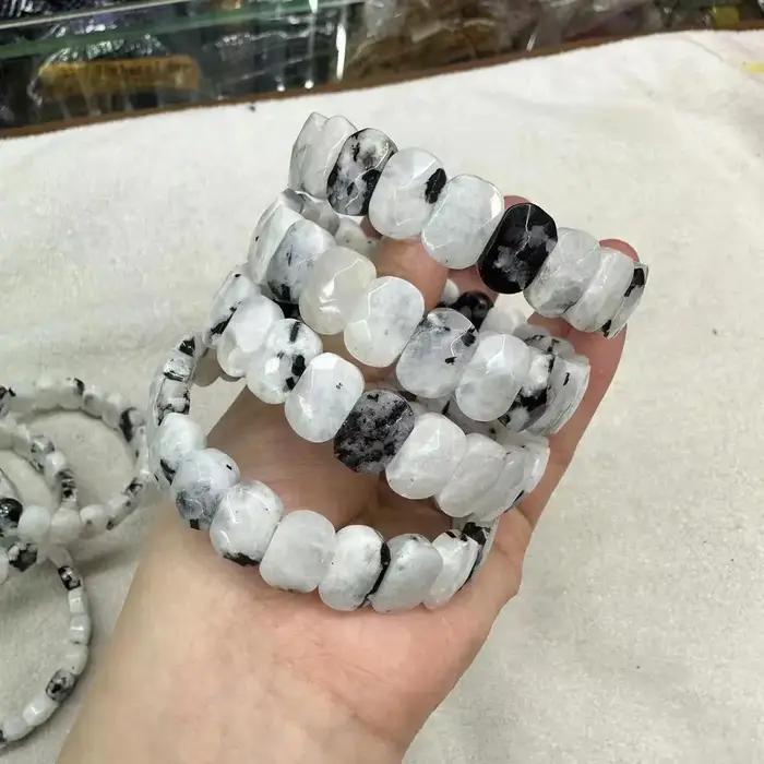 Bracelet en Pierre de Lune Naturelle de Haute Qualité