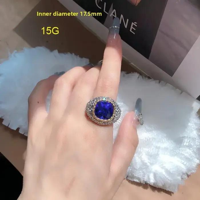 Bague élégante gravée en émail avec diamants incrustés