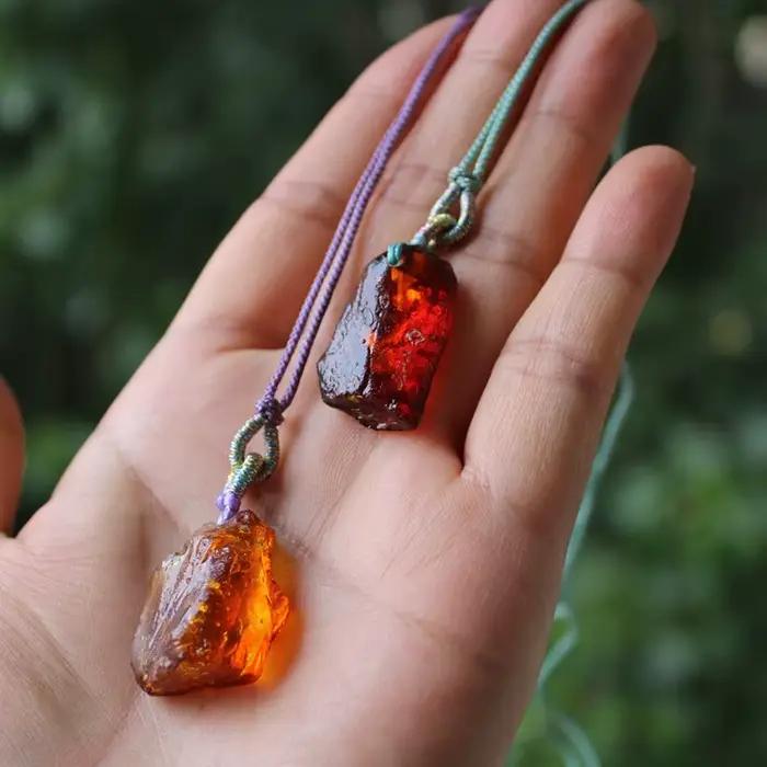 Unité une pièce naturel ambre brut cristal pierres précieuses collier pendentif pour bijoux cadeau