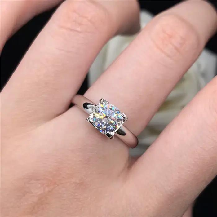 Bague de fiançailles en or blanc massif 18 carats pour femme