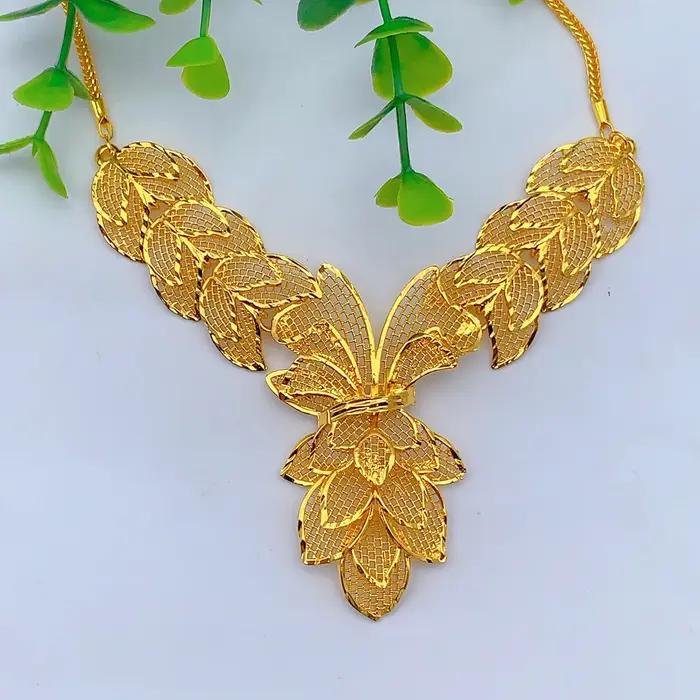 Ensemble de bijoux plaqué or 24 carats pour femmes