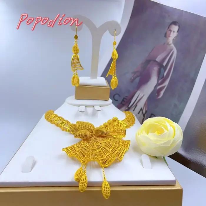 Ensemble de bijoux plaqué or 24 carats pour femmes avec collier et boucles d'oreilles romantiques pour soirées et mariages