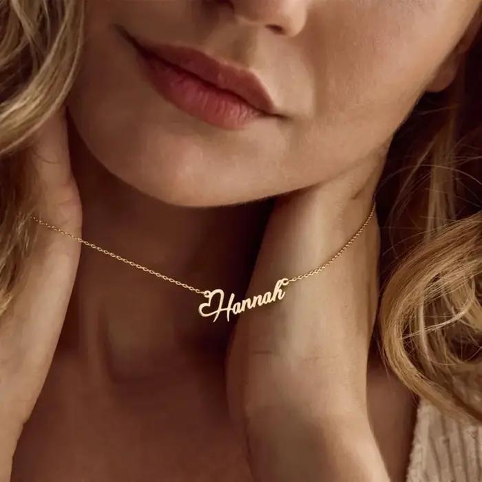 Collier personnalisé en acier inoxydable plaqué or 18 carats pour femme ou homme cadeau anniversaire occasion spéciale lettre gravée chaîne O minimaliste romantique