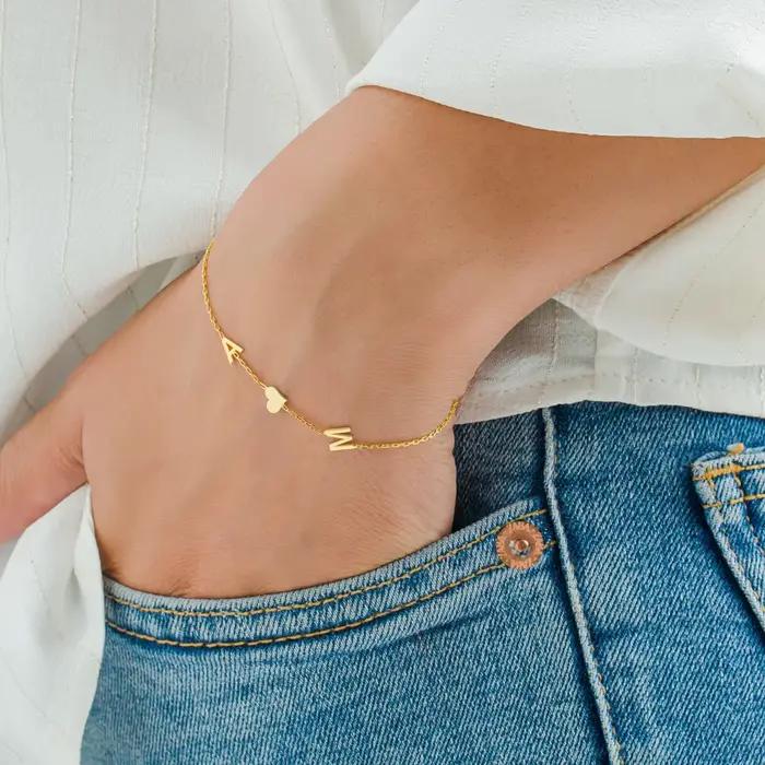 Lemegeton Bracelet Initial personnalisé avec symbole A-Z lettres Bracelets bijoux en acier inoxydable pour maman filles cadeaux personnalisés