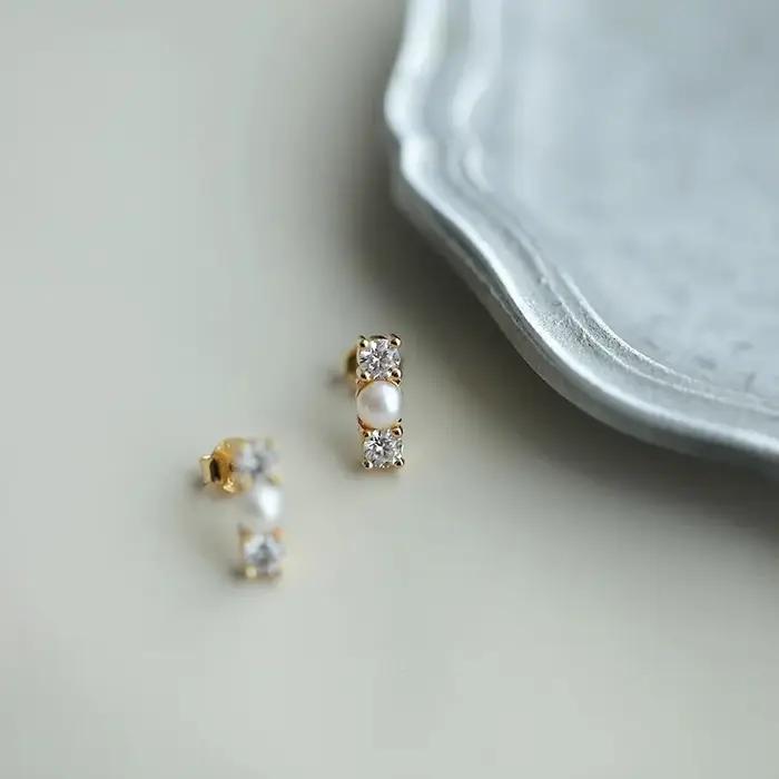 Clous d'oreilles en argent Sterling 925 avec perle et Zircon pour femmes occasions spéciales élégantes minimalistes