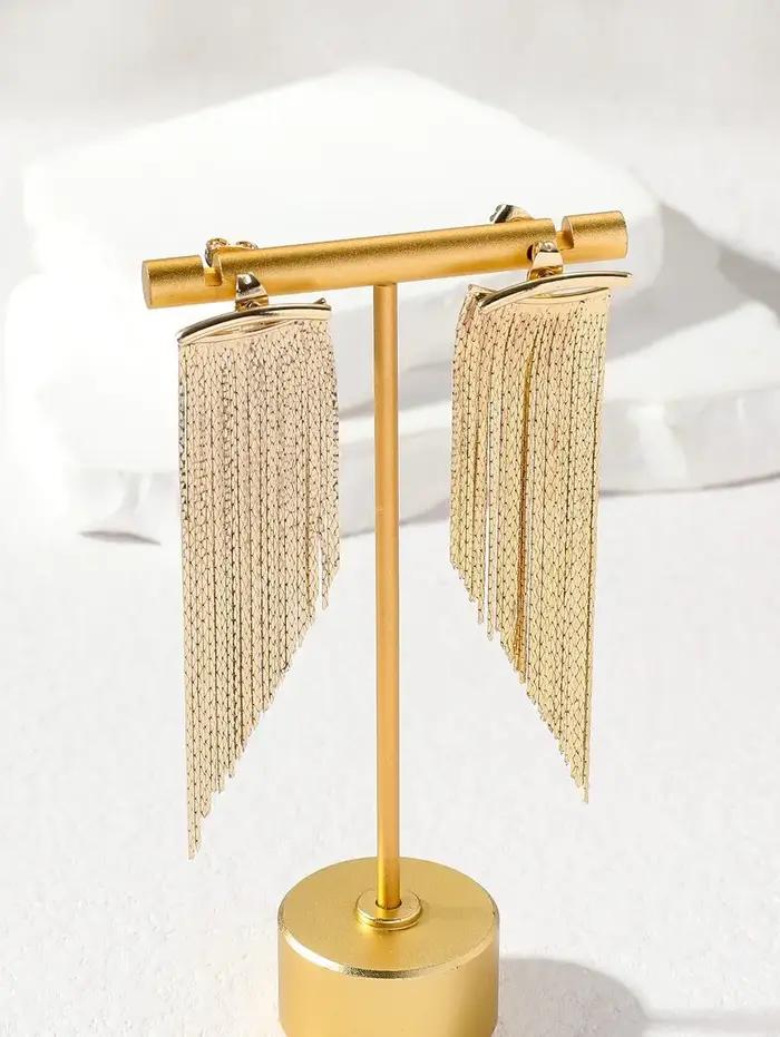 Boucles d'oreilles longues élégantes à pompons dorées en acier inoxydable pour femmes occasions spéciales cadeau amies
