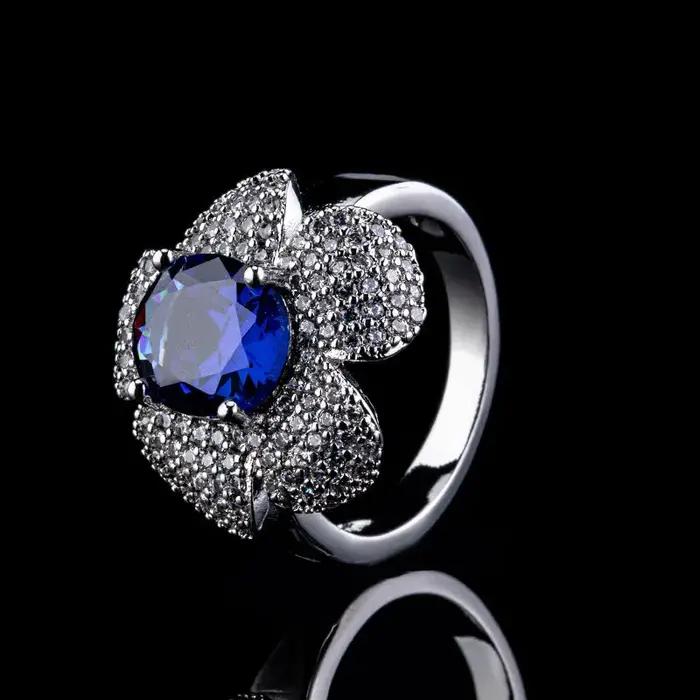 Bague Camélia Saphir en Argent Sterling Incrustée de Cristal Bleu Élégante pour Femmes Occasions Spéciales Cadeau de Mariage