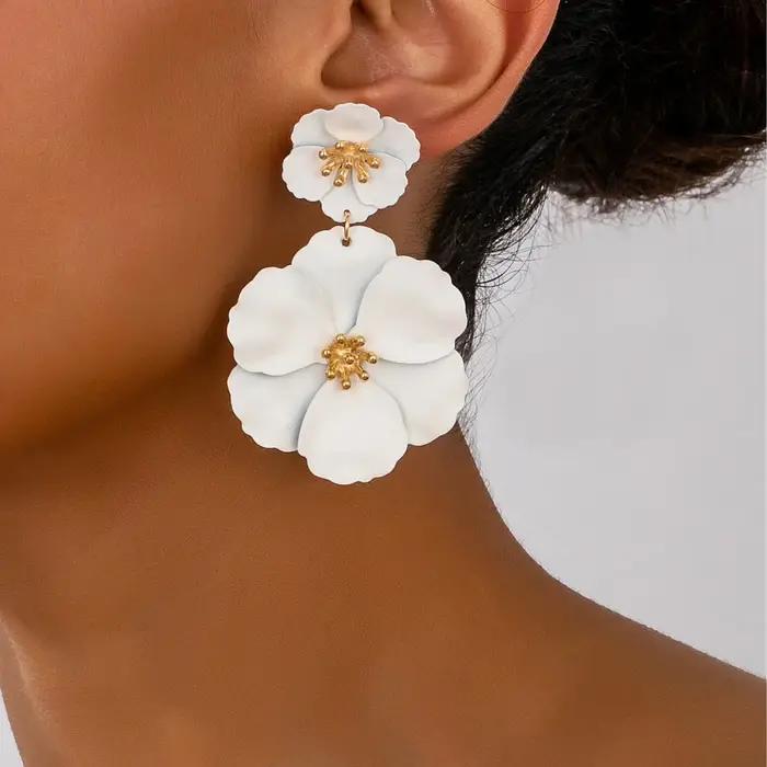Grandes boucles d'oreilles pendantes à fleurs pour femmes