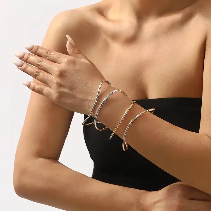 Bracelet ajouré géométrique Double couche B3316, anneau à main ouvert minimaliste à la mode, motif irrégulier, polyvalent au quotidien Ac