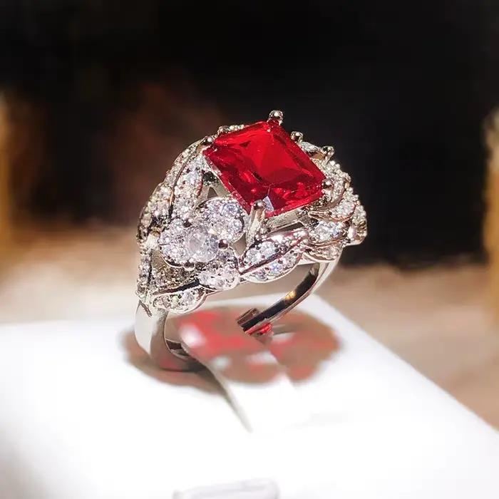Bague plaquée argent 925 sertie de zirconium pour femme occassion engagement mariage fantastique bijou fantaisie élégante à offrir