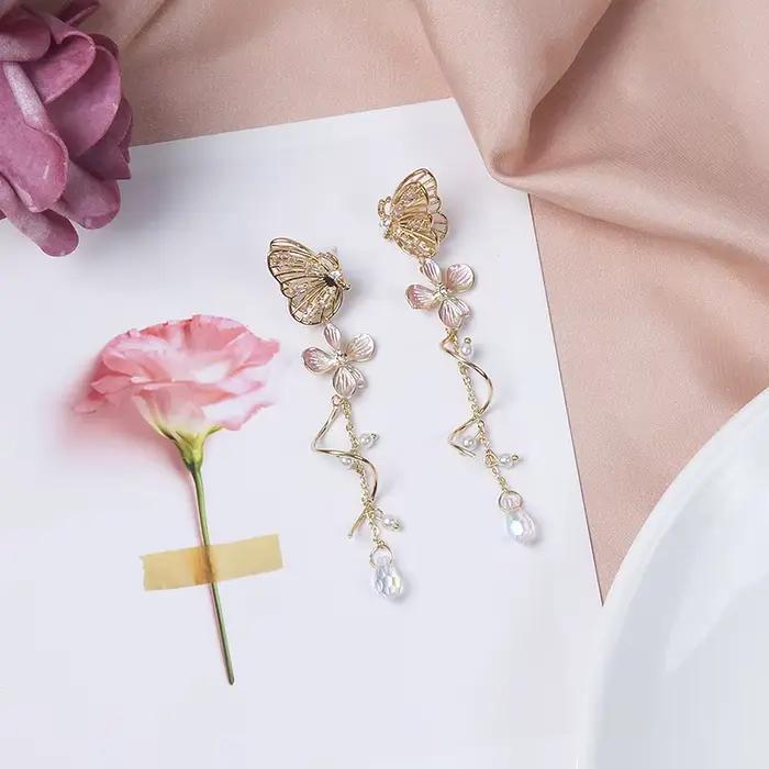 Boucles d'oreilles asymétriques en cristal brillant fleur papillon chat pampille pour femmes occasions spéciales cadeau amie famille
