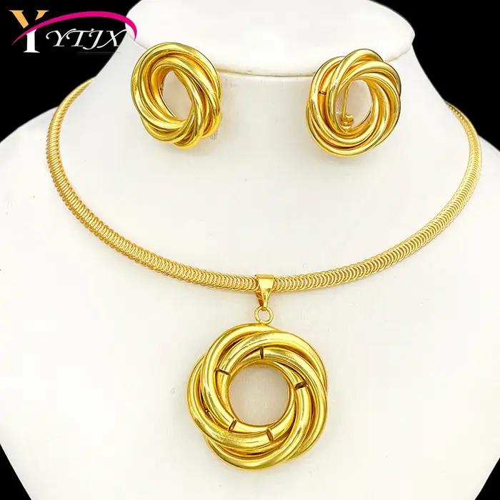 Ensemble de bijoux plaqués or et rhodium pour femmes, colliers et boucles d'oreilles modernes pour soirées et occasions spéciales