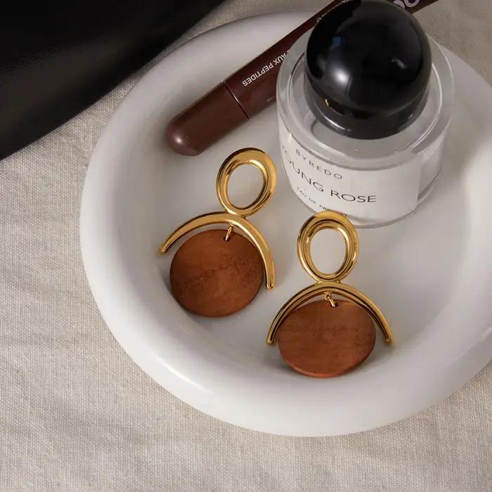 Uworld Vintage marron en bois circulaire pendentif boucles d'oreilles pour femmes 18K plaqué or en acier inoxydable boucle d'oreille bijoux imperméables
