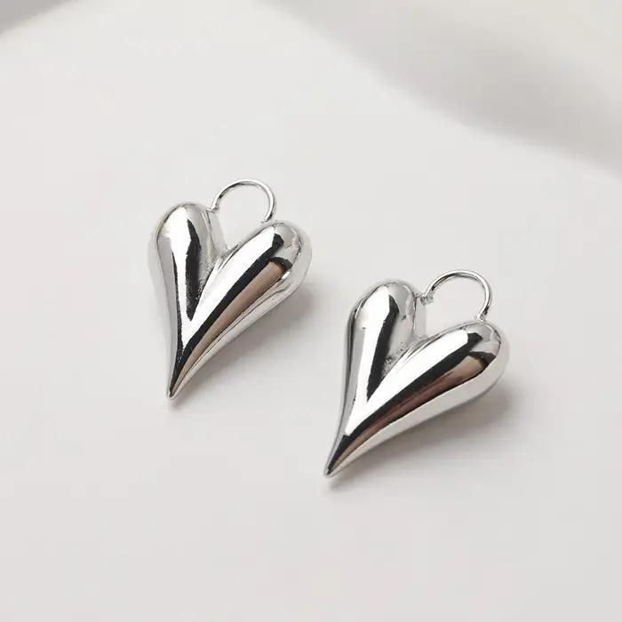 Pendentif coeur pointu plaqué or 14 carats