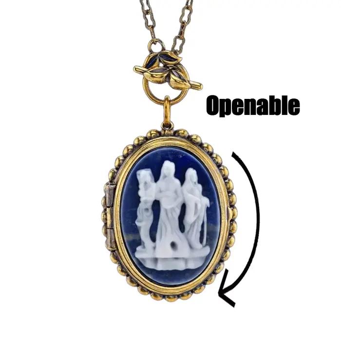 Collier en or jaune clair ou plaqué argent avec médaillon de sorcière pour parties et événements cosplay fantastiques
