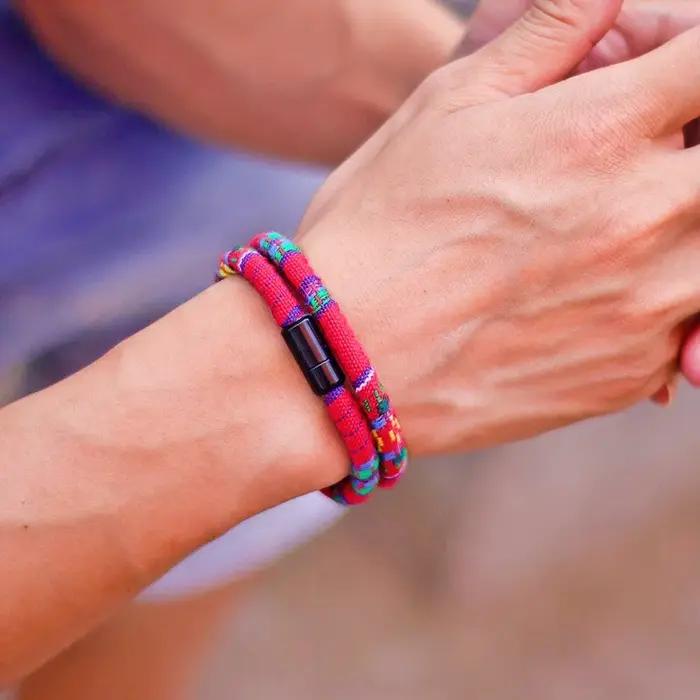 Bracelet Bohème Magnétique en Fil Robuste et Design Unique pour Hommes Occasions Spéciales Plage Aventures
