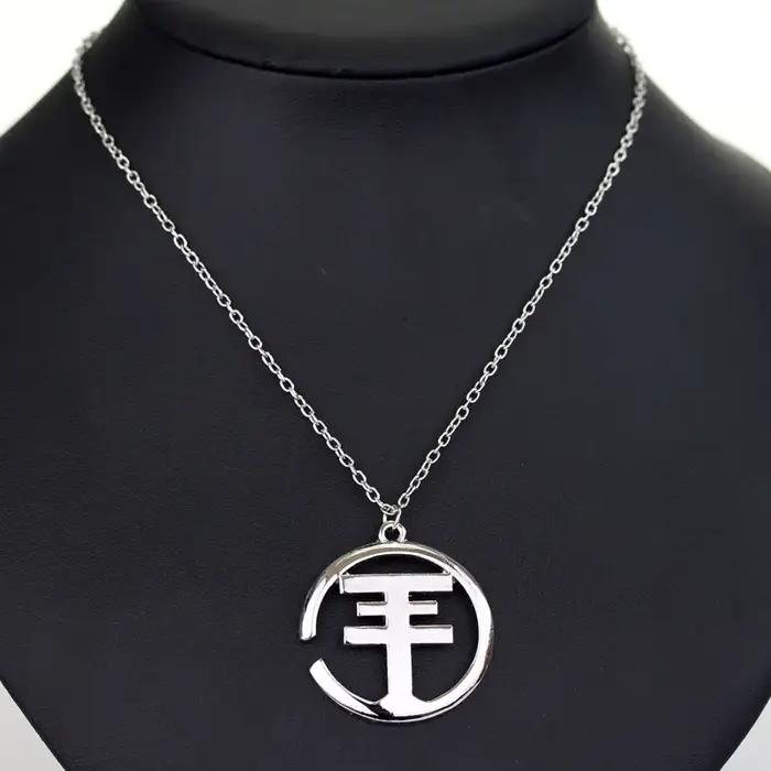 Porte-clés Tokio Hotel pendentif collier unisexe mode forme clé pour fans de K-pop anniversaire cadeau