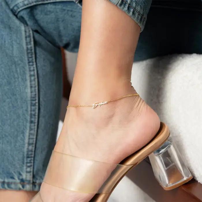 Bracelet de cheville personnalisé avec nom pour femmes