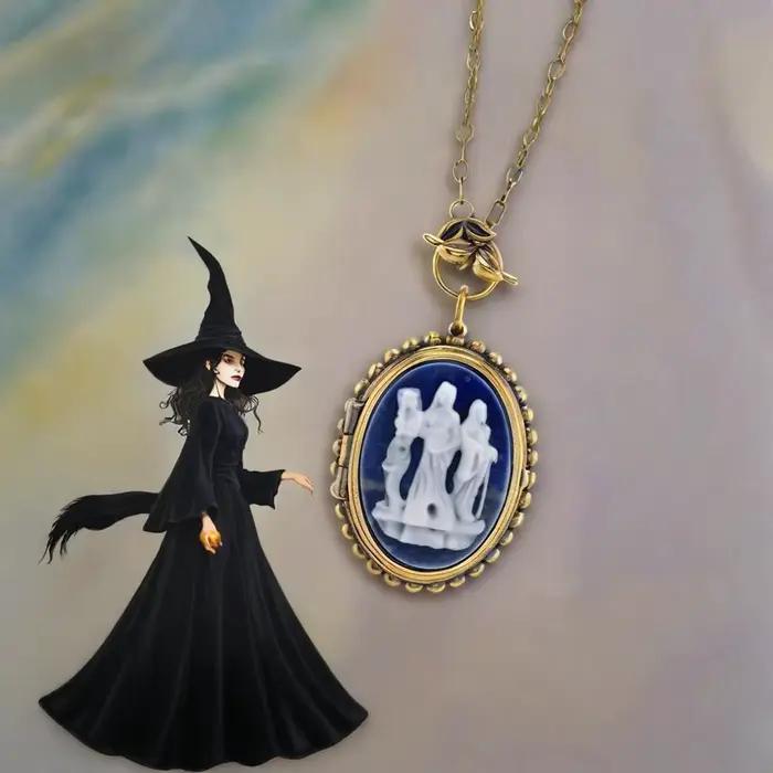 Collier en or jaune clair ou plaqué argent avec médaillon de sorcière pour parties et événements cosplay fantastiques