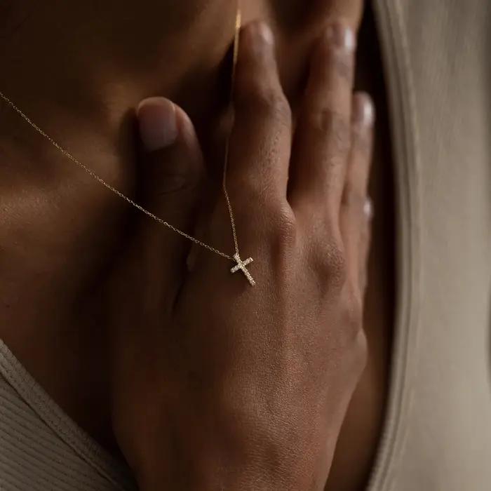 Nouveau collier croix plaqué or 18 carats pour femme