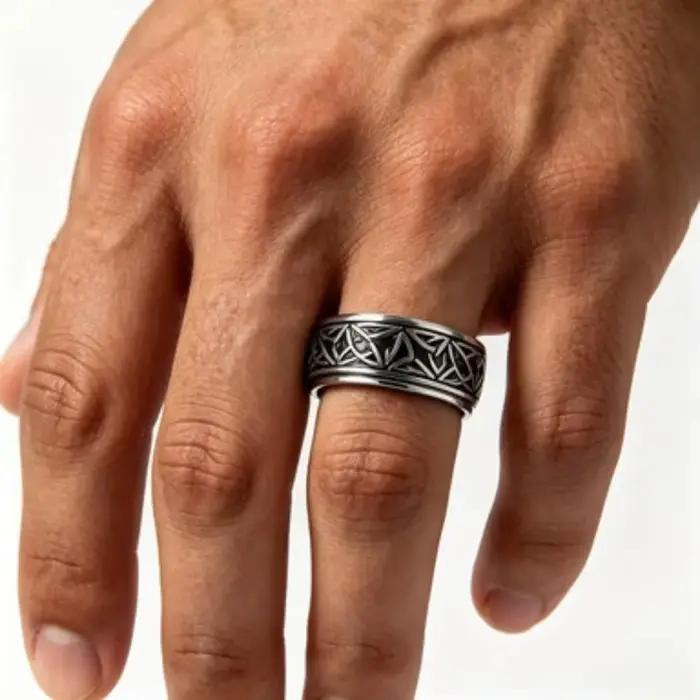 Bague Viking à Nœud Celtique et Runes pour Hommes