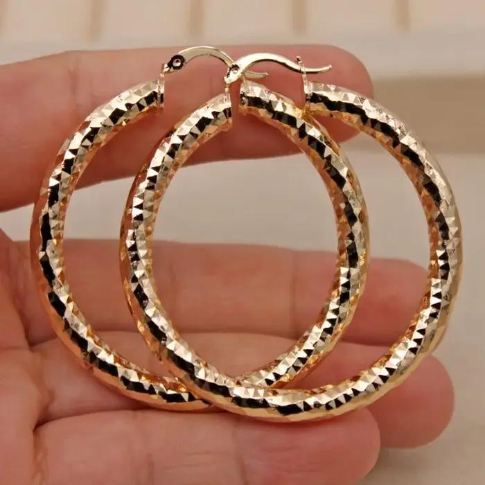 Boucles d'oreilles créoles délicates style bohème en alliage de zinc plaqué or pour femme occasions spéciales