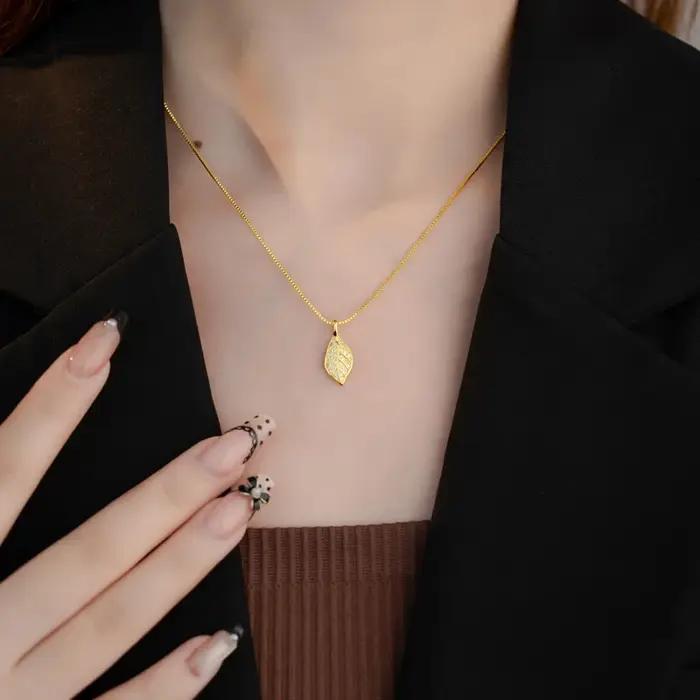 Collier feuille doré en acier inoxydable avec pendentif zirconium pour femmes style punk occasions spéciales