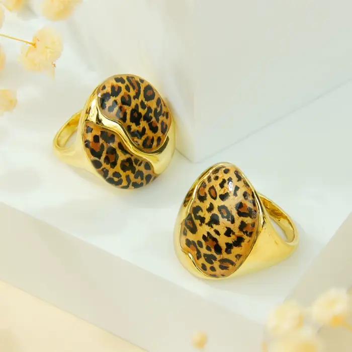 Ensemble de bijoux léopard de haute qualité, collier, bracelet et boucles d'oreilles exquis en or 14 carats, style italien, pour femmes européennes, idéal pour les événements, les fêtes, les bijoux ba