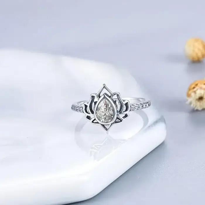 Bague Fleurs de Lotus en Argent Sterling 925 Sertie de Zirconium Blanc et Coloré Anneau Femme Occasions Spéciales Annuaires Mariage Anniversaire